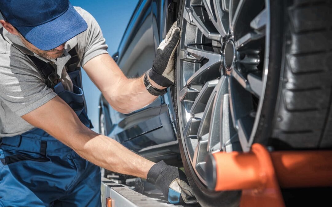 Flatbed vs Wheel-Lift Towing: Best for Your Vehicle?